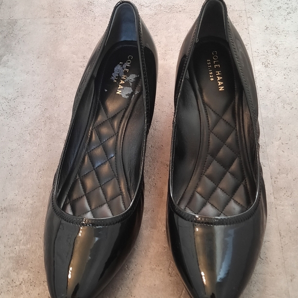 Cole Haan Black Slip On Wedge Shoe - Picture 7 of 10